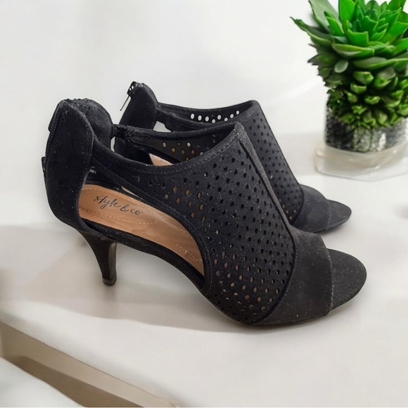 New Style & Co. Women’s Black  Haddiee Open Peep Toe Classic Ankle Shootie - Picture 10 of 16